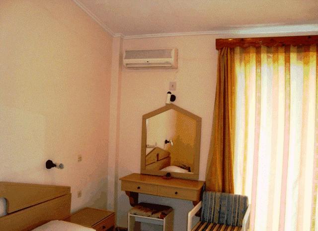Karina Hotel Benitses  Rom bilde